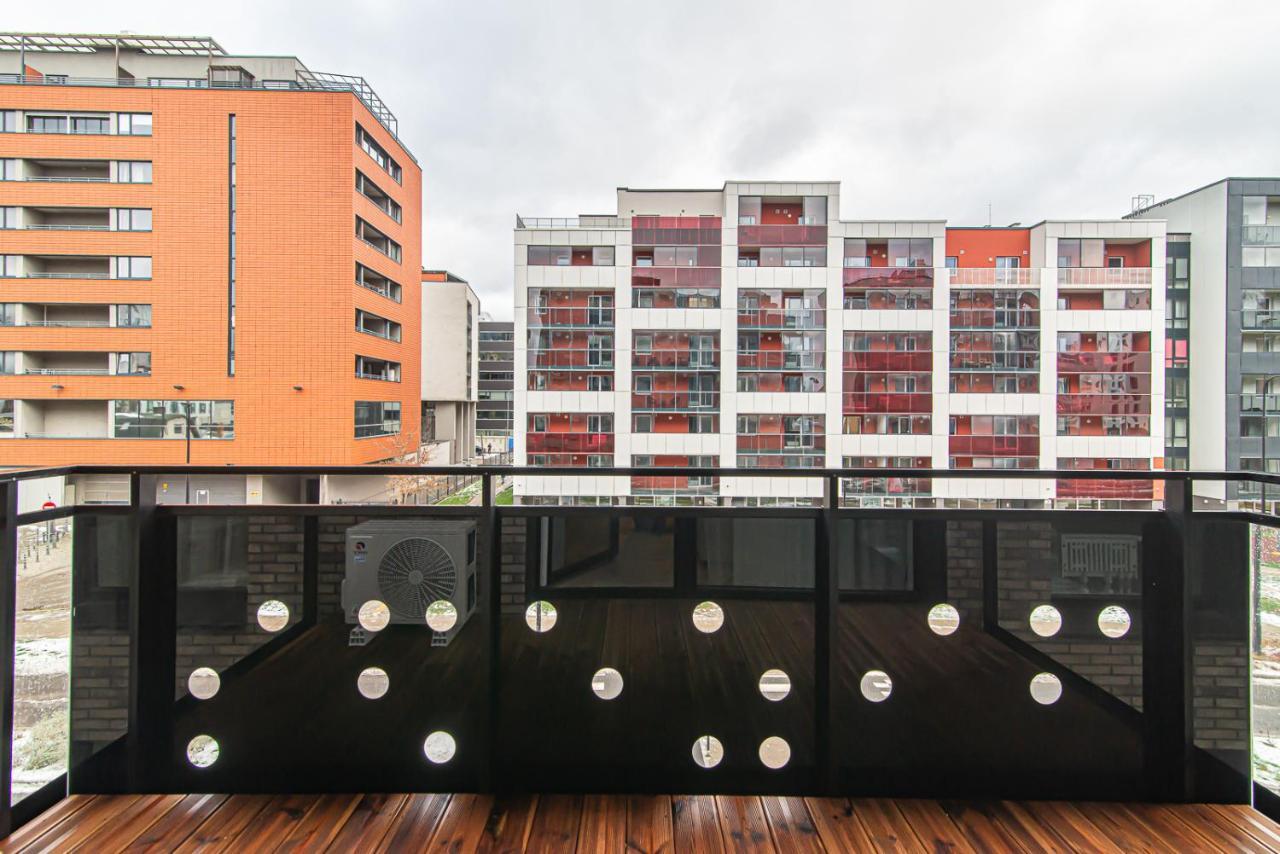 #stayhere - New & Stylish Minimalistic 1bdr Center VNO
