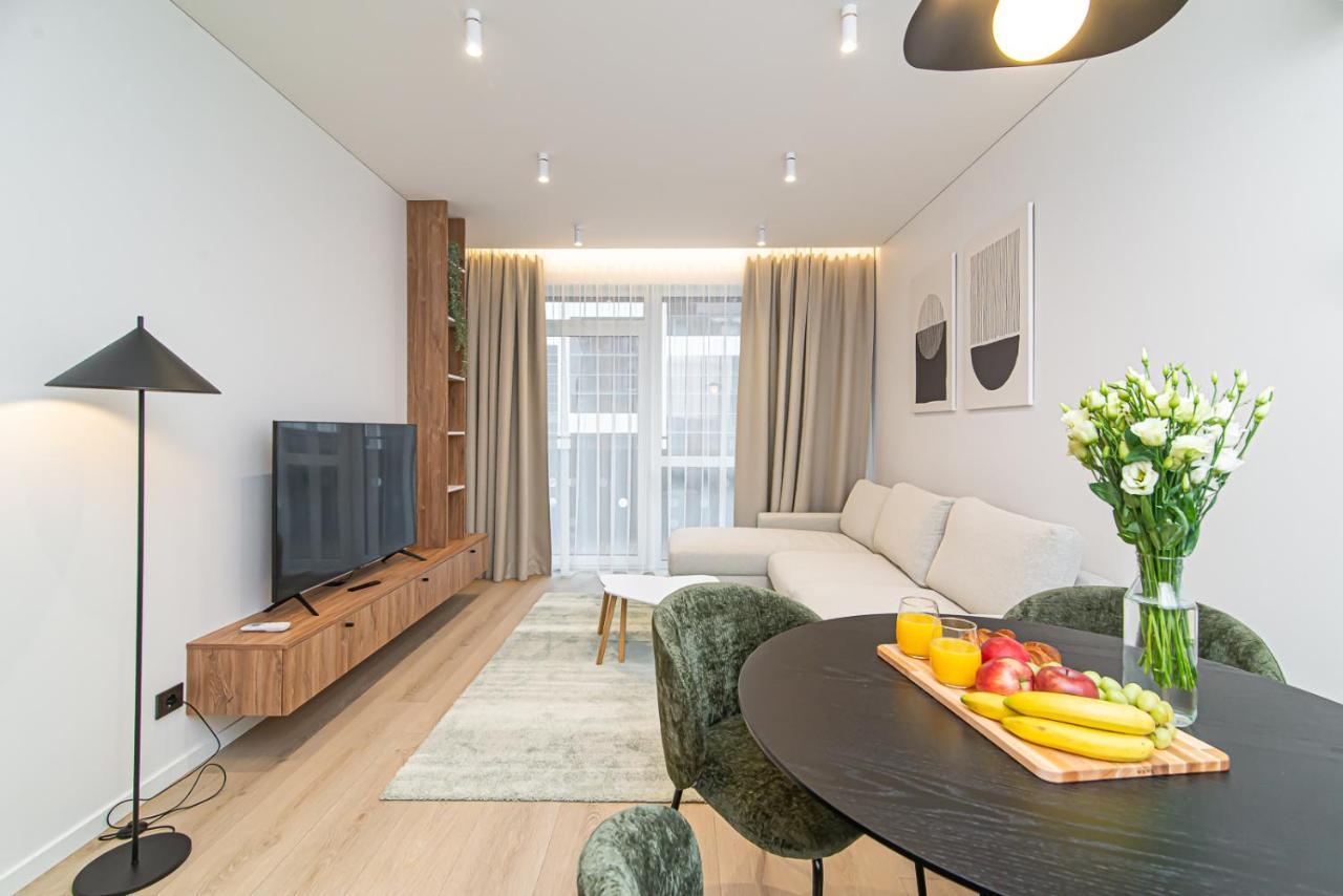 #stayhere - New & Stylish Minimalistic 1bdr Center *